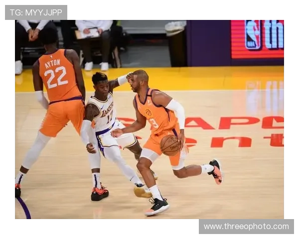 威金斯挡拆制造突破空间提升勇士进攻效率